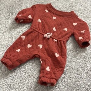 NWOT Carter’s Newborn Heart Outfit